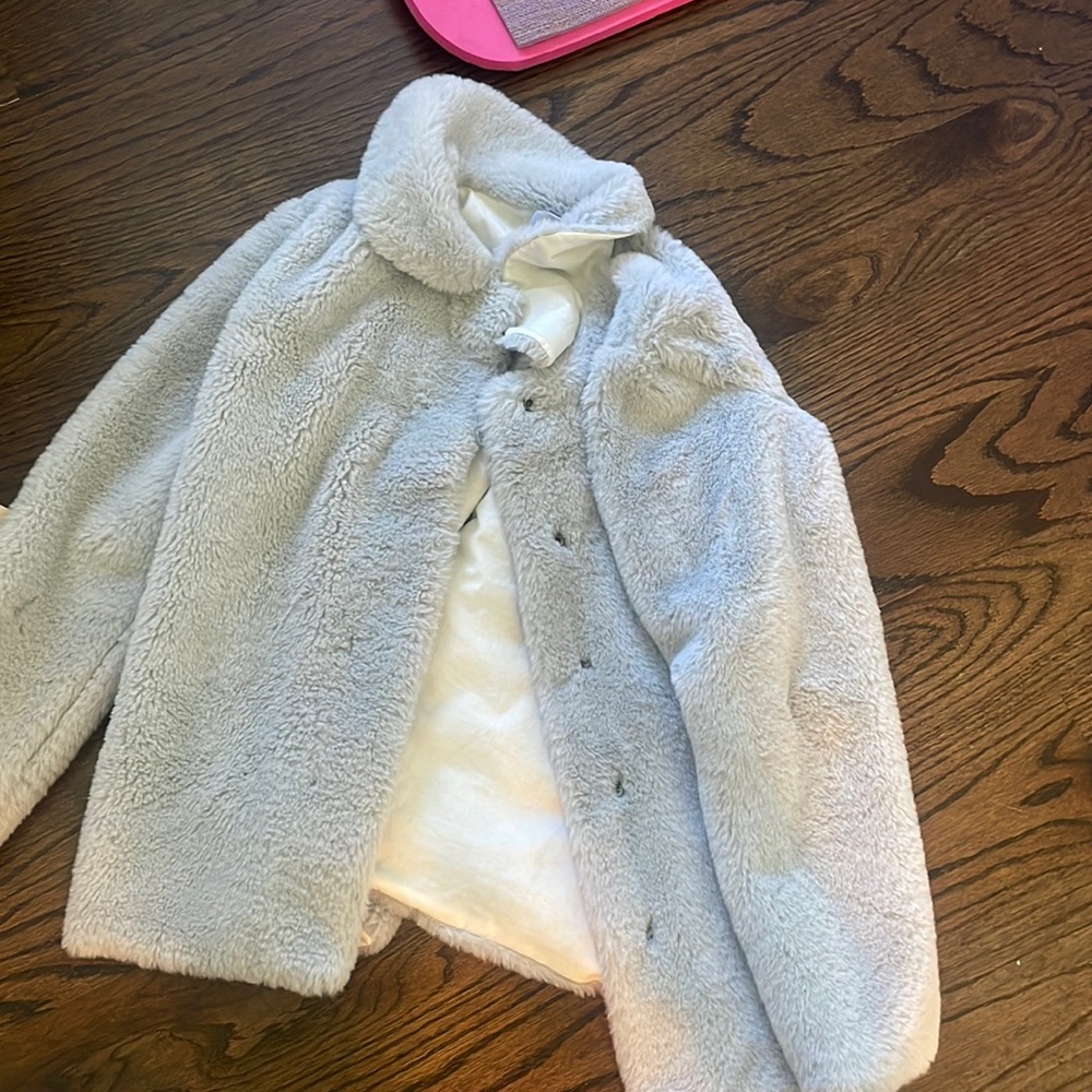 Faux fur size 12 light grey